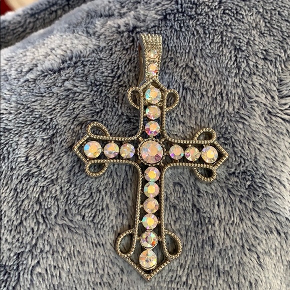 Crystal 4” cross pendant with red choker - Picture 2 of 4